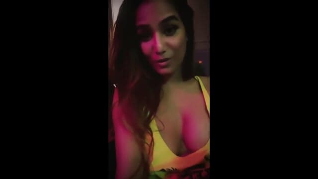 Poonam PanDeY Poonam pandey new live hot video