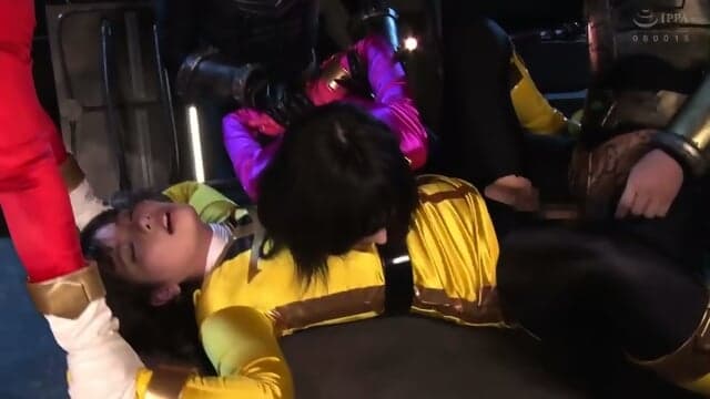 Kaiser Five: Yellow & Pink Dragons in Peril!